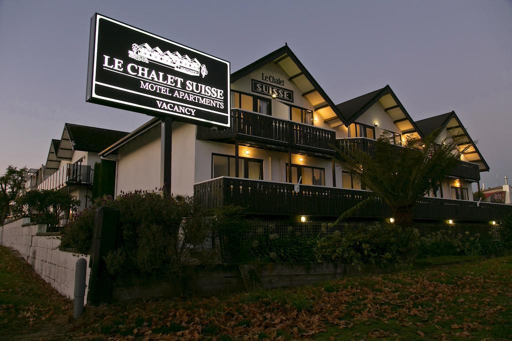 Le Chalet Suisse Motel Taupo Ngoại thất bức ảnh